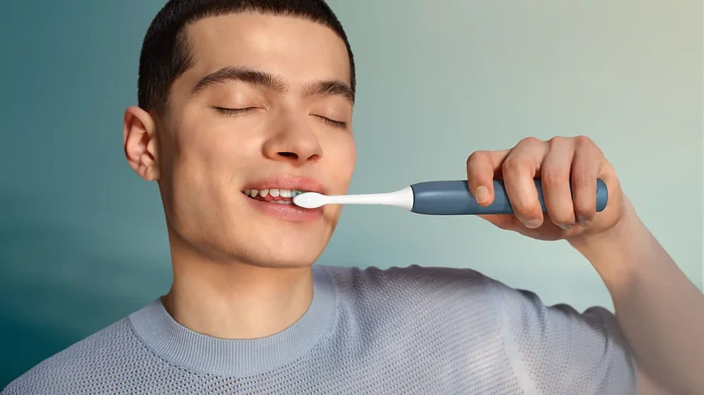 „Philips“ Sonicare 2100 Įkraunamas dantų šepetėlis, tamsiai mėlynos spalvos | HX4021/04