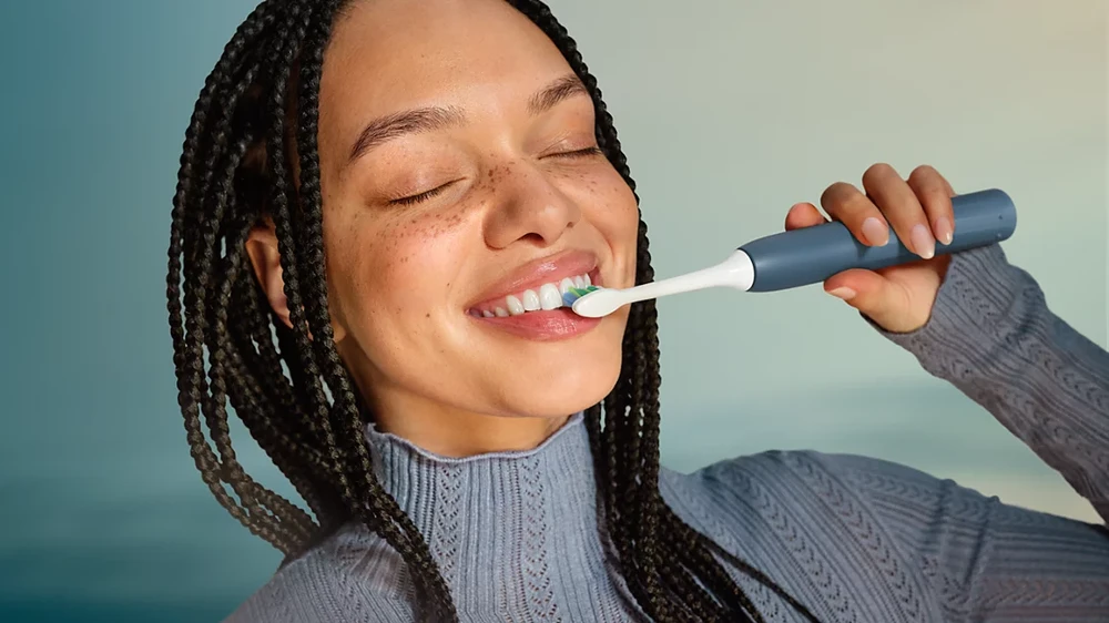 „Philips“ Sonicare 2100 Įkraunamas dantų šepetėlis, tamsiai mėlynos spalvos | HX4021/04