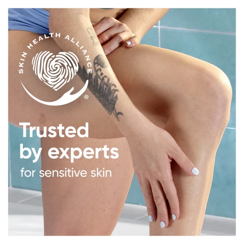 Skustuvas moterims Gillette Venus Deluxe Smooth Sensitive Rosegold + 9 skutimosi galvutės