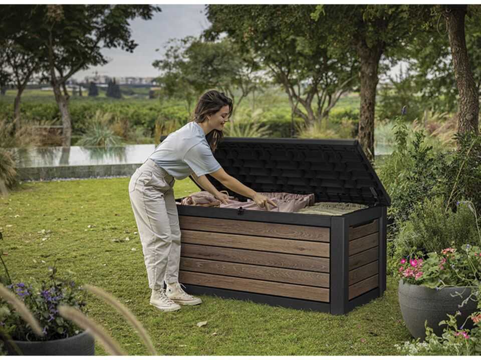 Sodo dėžė Keter Deco 630 L, spalva: walnut (graikinis riešutas)