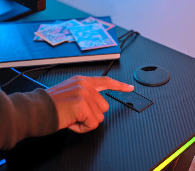 TRUST GXT709 LUMINUS RGB stalas (Juodas)