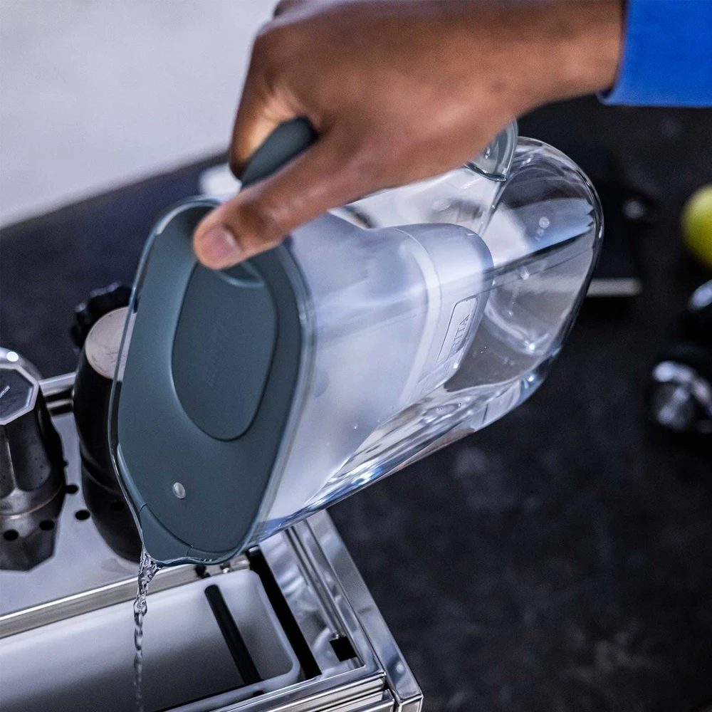 Vandens filtravimo ąsotis BRITA Style Essential 2.4L, mėlynos spalvos su 2x MAXTRA PRO filtrais