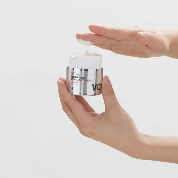 VT Cosmetics Reedle Shot Vita-Light Cream skaistinantis veido kremas, 50 ml