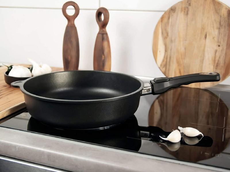 Indukcinė keptuvė nuimama rankena, AMT Gastroguss, Ø 28 cm, 7 cm aukščio AMT 728-E-Z20B