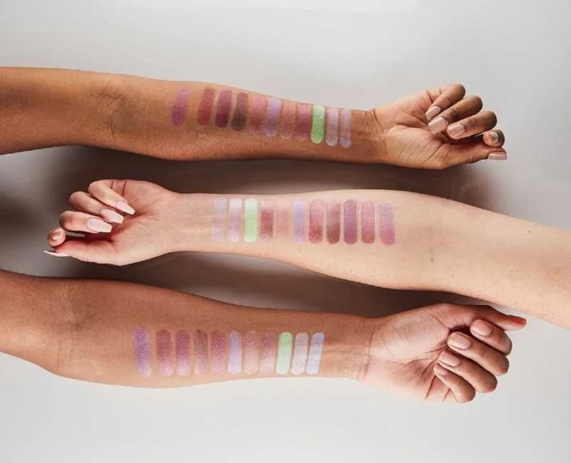 Bellapierre Cosmetics Profesionali akių šešėlių paletė Bellapierre Extravaganza Eyeshadow Palette, TEP034, 35 spalvos