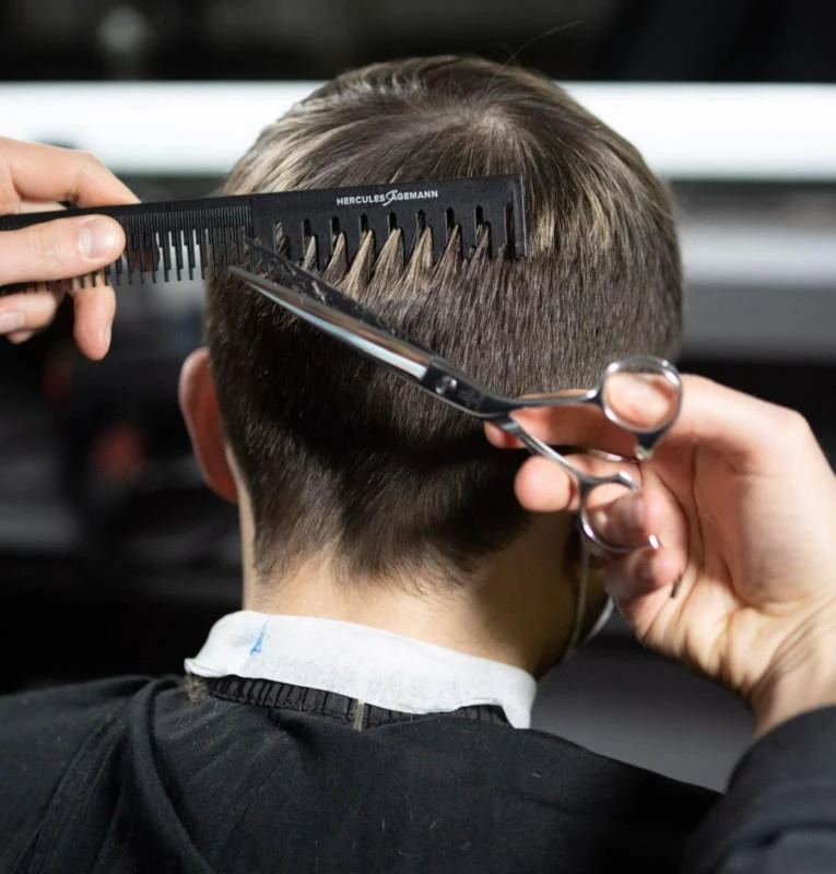 Šukos plaukams Hercules Sägemann Short Cut Tiger For Thinning Out Hair, HER285-97, juodos, skirtos plaukų sruogoms atskirti