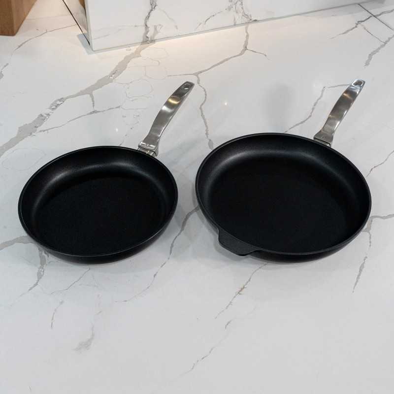 Indukcinių keptuvių rinkinys Swiss Diamond SDCXDset602i, rinkinį sudaro Ø24cm ir Ø28cm keptuvės