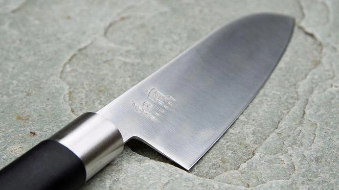 Japoniško plieno peilis KAI Wasabi juodas DM6715D peilis,15 cm ašmenys