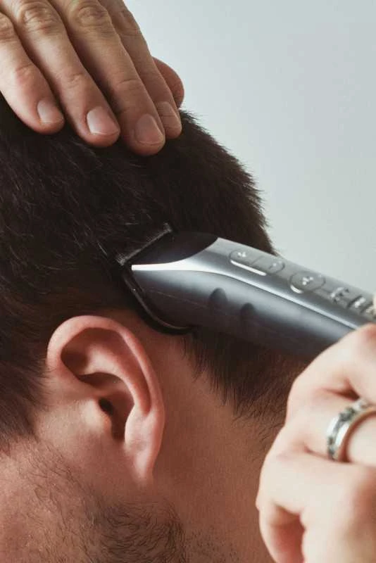 OSOM Professional Hair Trimmer Profesionali plaukų kantavimo mašinėlė - trimeris, LiFePo4 baterija, 100-240 V, 50/60 Hz, pilkos spalvos