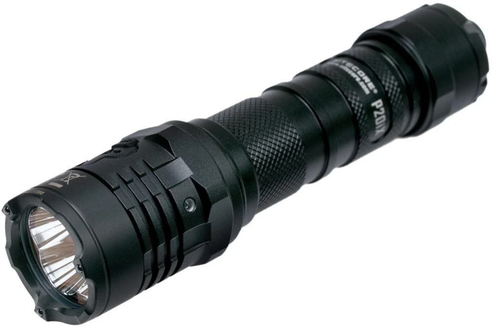 TIKSLIŲ SERIJŲ TIKSLIŲJŲ SERIJŲ / 4000 LUMENS P10IX NITECORE žibintuvėlis