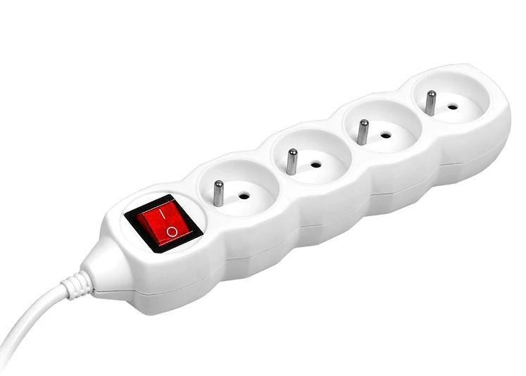 TRACER PowerCord 3.0m 4 lizdų jungiklis baltas prailginimo laidas