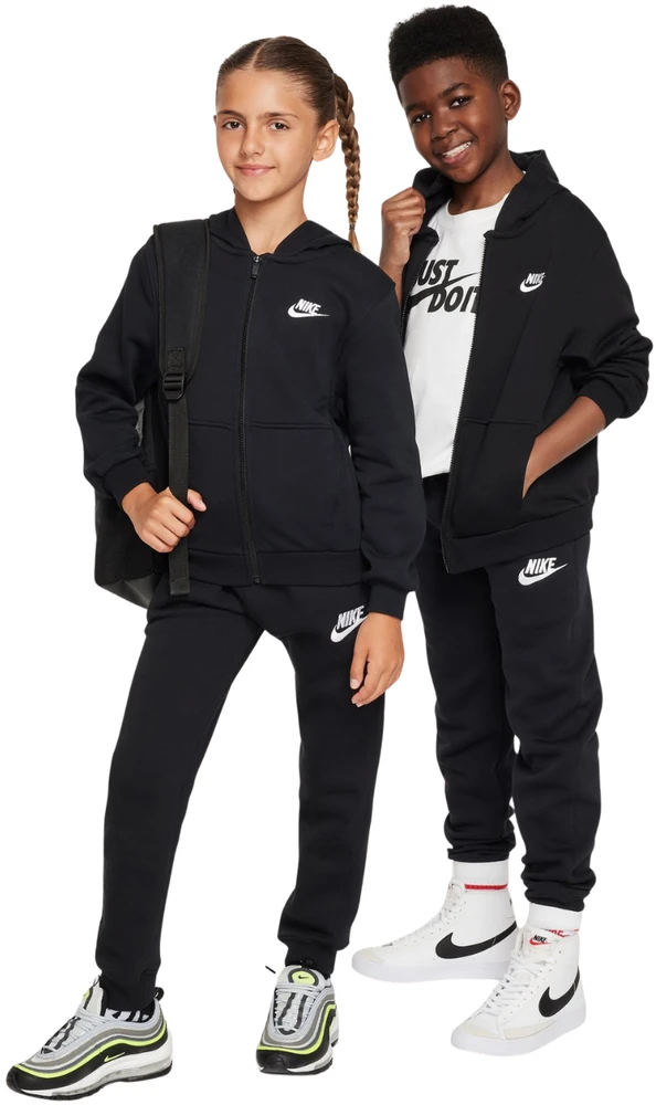 Bluza vaikams Nike Club Fleece juoda FD3017 010 (S)