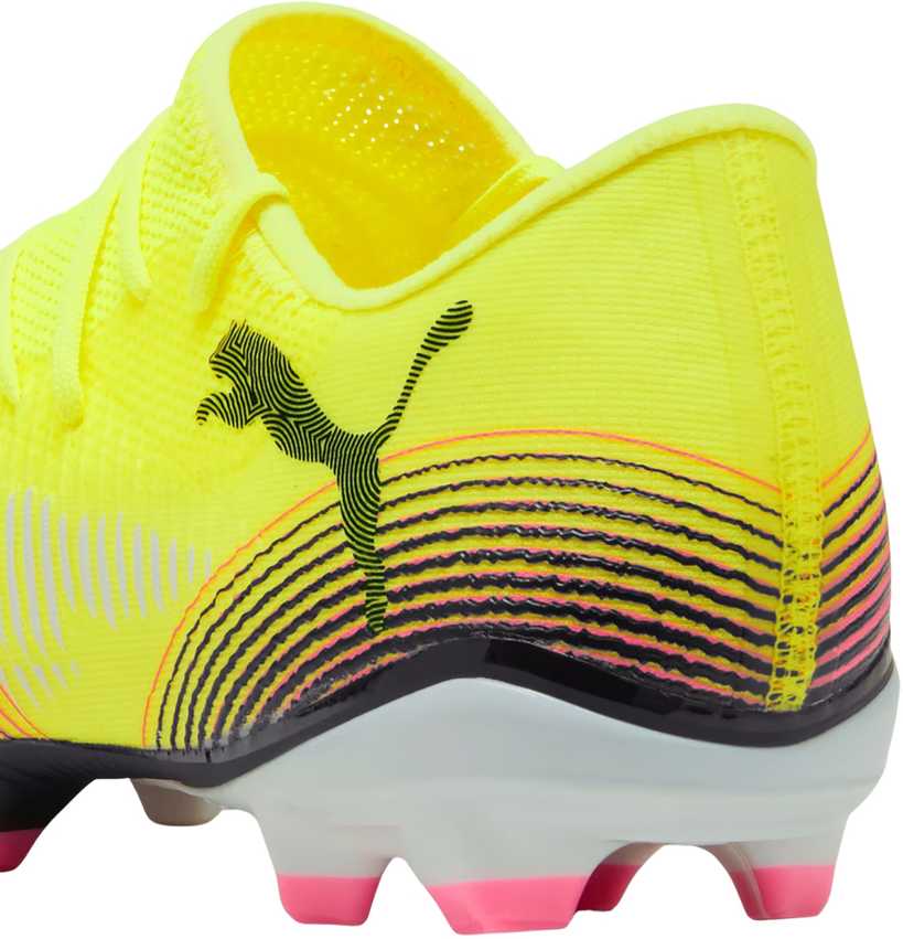 Buty piłkarskie Puma Future 8 Match Low FG/AG 108372 03 (42,5)