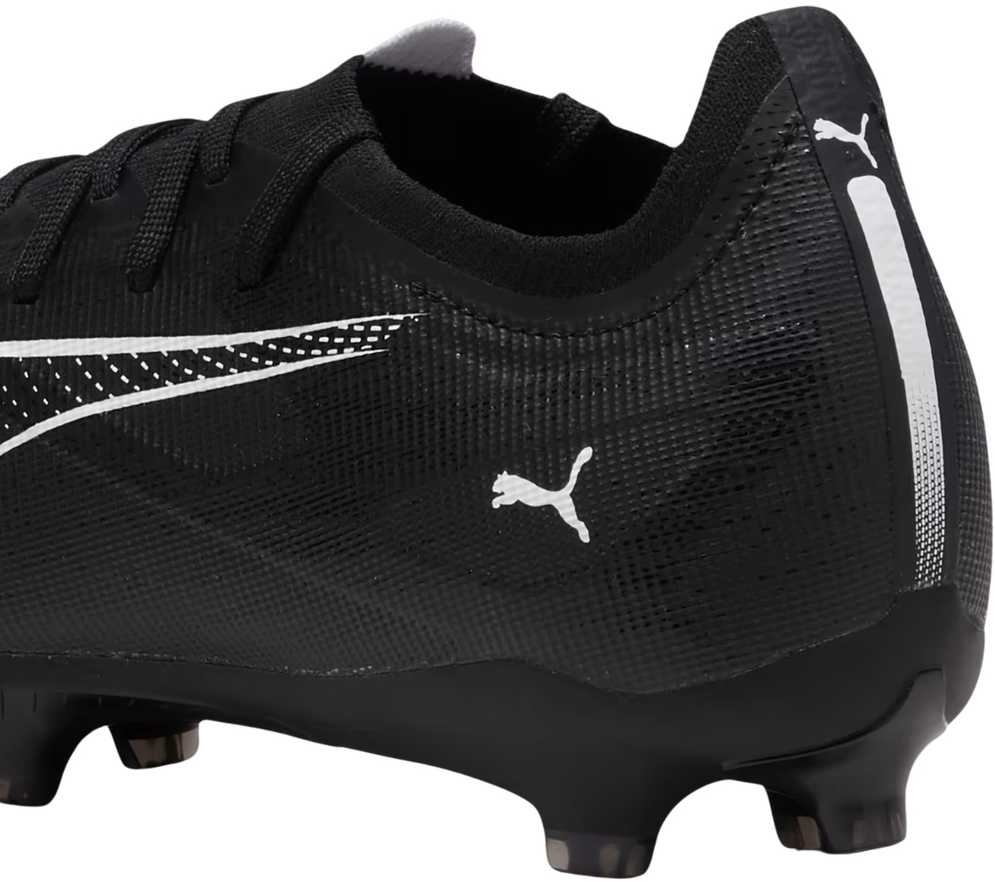 Buty piłkarskie Puma Ultra 5 Match FG/AG juoda 107687 02 (42,5)