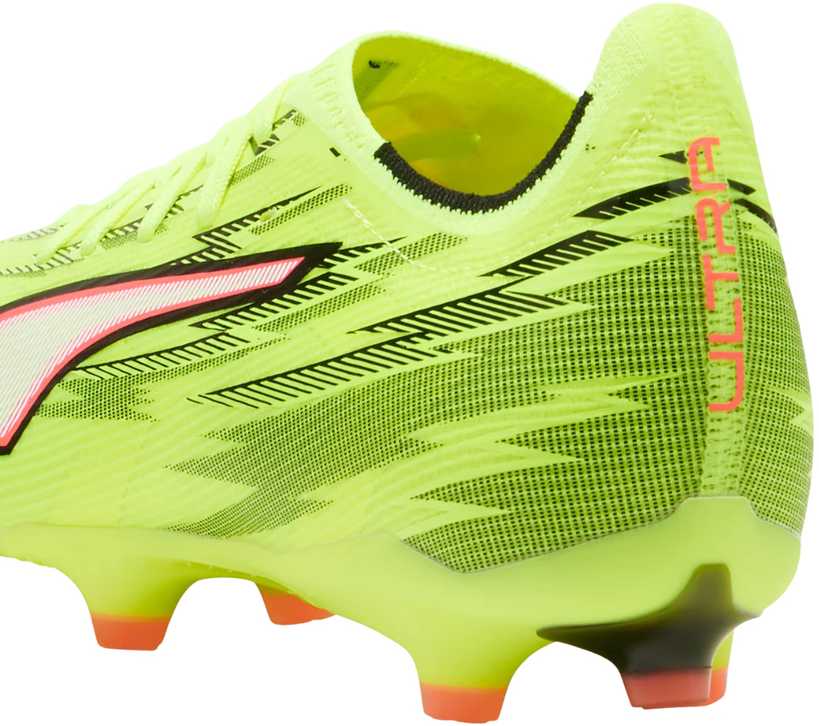 Buty piłkarskie Puma Ultra 6 Match FG/AG 108687 01 (42)