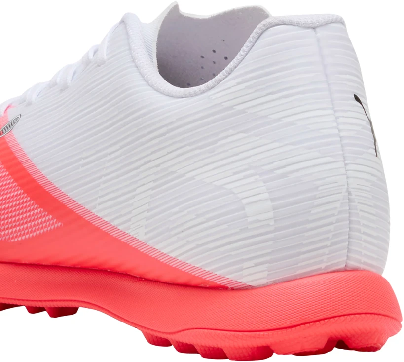 Buty piłkarskie Puma Ultra 7 Play TT 109156 01 (41)