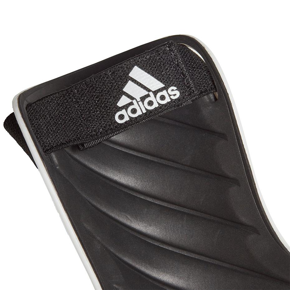 Adidas Tiro SG Trn M GJ7758 blauzdų apsaugos
