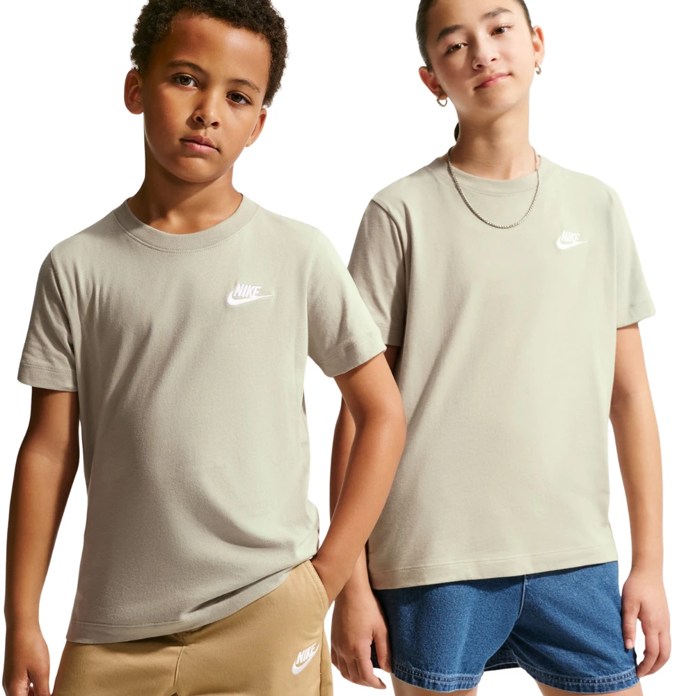 Marškinėliai vaikams Nike Sportswear žalia FZ5177 304 (M)