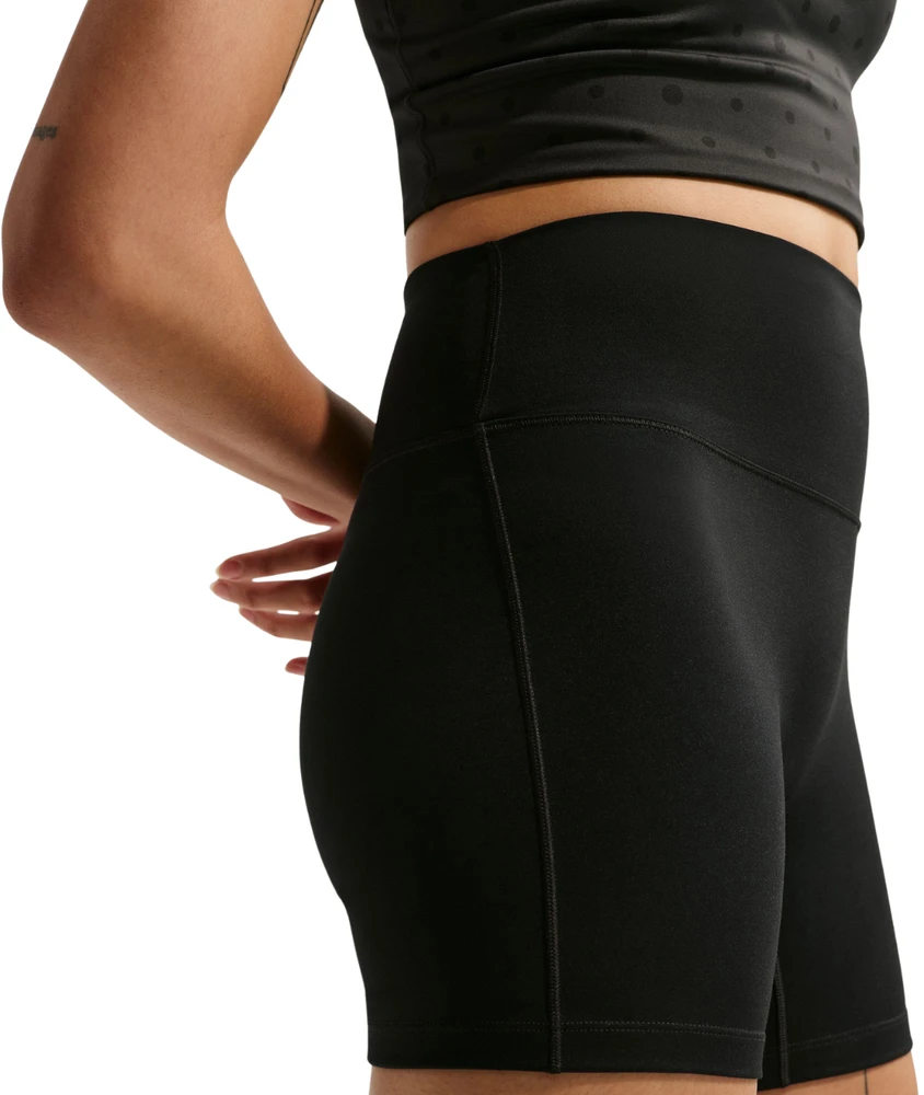 Šortai moterims Nike One juoda IO0809 010 (M)
