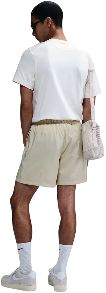 Šortai vyrams Nike Club kremowe FN3307 229 (S)