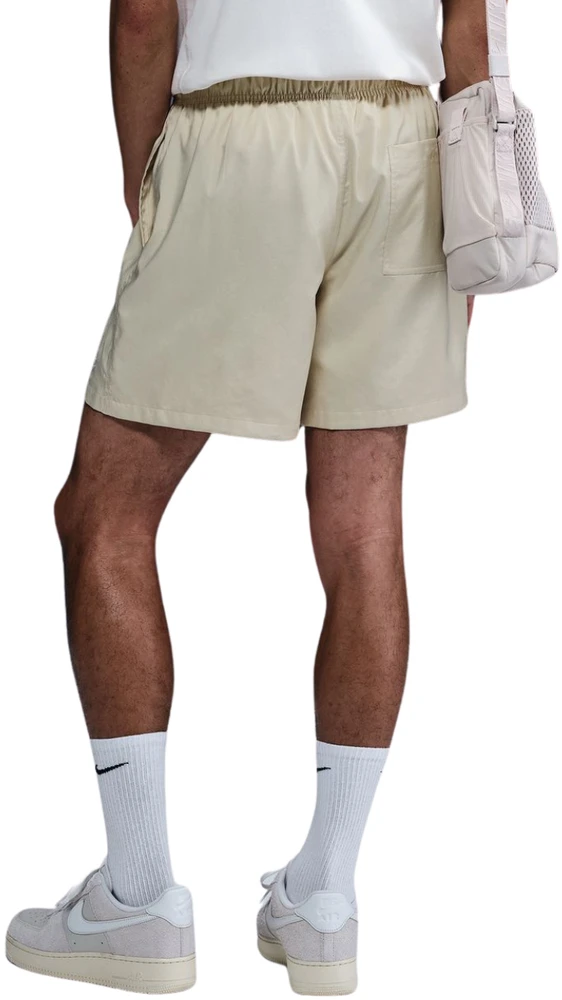 Šortai vyrams Nike Club kremowe FN3307 229 (S)