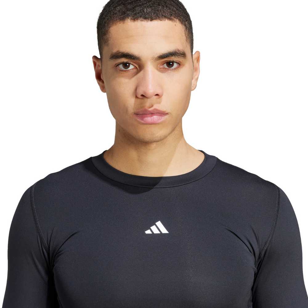 Vyriški marškinėliai adidas Techfit Long Sleeve juoda JP2944 (M)