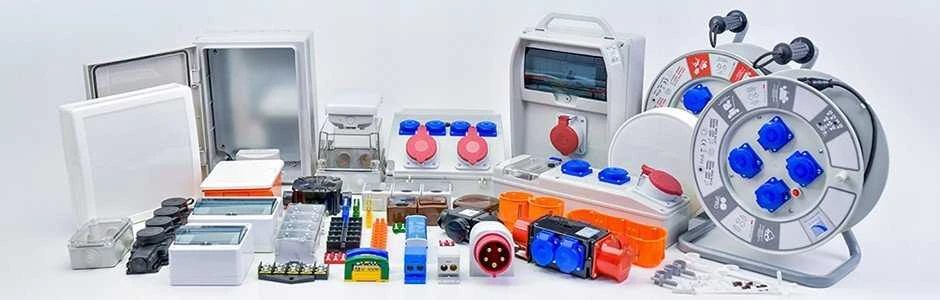 Elektros instaliacijos komponentų asortimentas