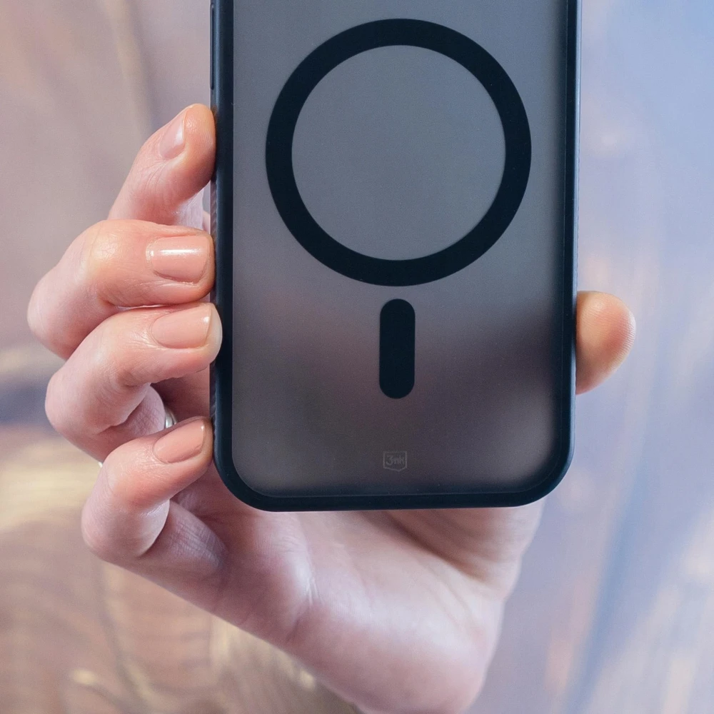 Dėklas „3Mk“ apsauginis 3 mk dūminis „MagCase“, skirtas „iPhone 17 Air“ – juodas pusiau permatomas