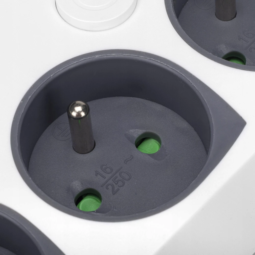 Montis Elektros prailgintuvas 4 lizdų + USB-A + USB-C MT143 Montis