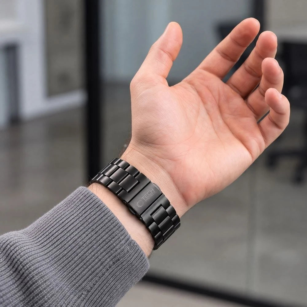 TECH-PROTECT NERŪDIJANČIO PLIENO APPLE WATCH 8 / 9 / 10 / 11 / 12 / SE / ULTRA (44 / 45 / 46 / 49 MM) JUODA