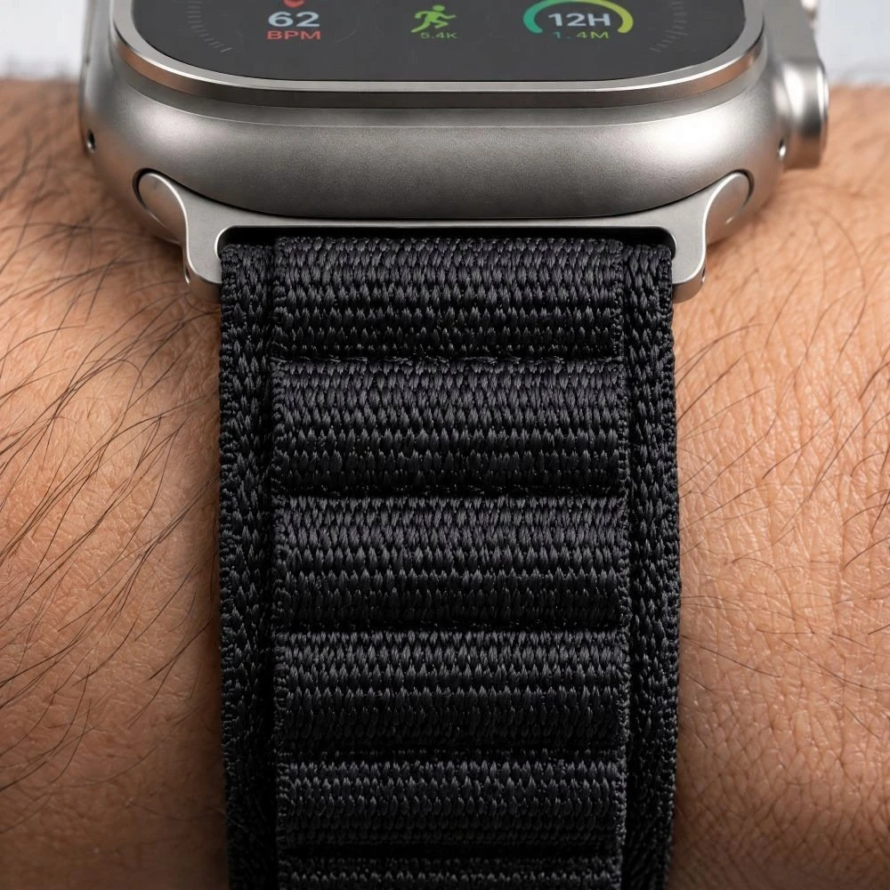 TECH-PROTECT NYLON PRO APPLE WATCH 8 / 9 / 10 / 11 / 12 / SE / ULTRA (44 / 45 / 46 / 49 MM) JUODA