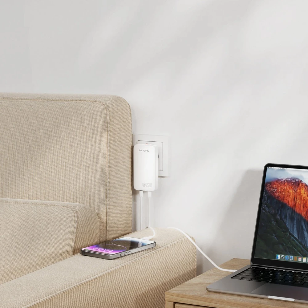 4smarts FlatPlug SlimDual 45W GaN 2xUSB-C balta