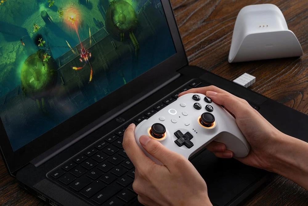 8BitDo Ultimate 2 BT belaidis valdiklis | Baltas