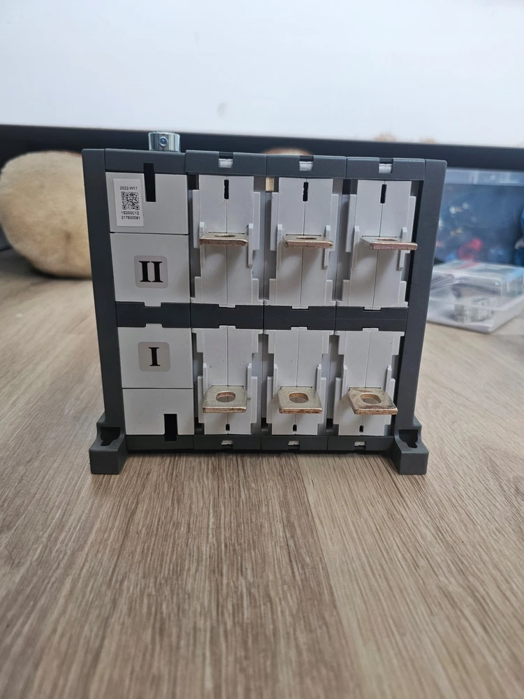 ABB Izoliacinis jungiklis 3P 250A be pavaros OT250E03C 1SCA022764R3060