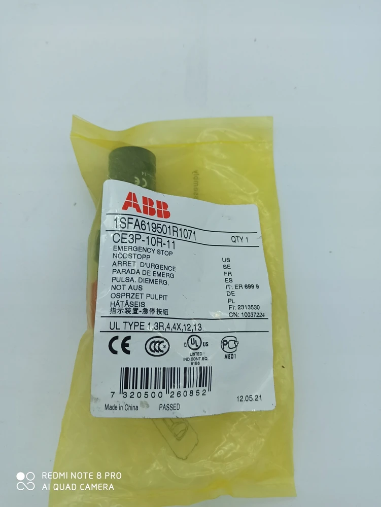 ABB CE3P-10R-11 SAUGOS MYGTUKAS 1NO1NC RAUDONAS