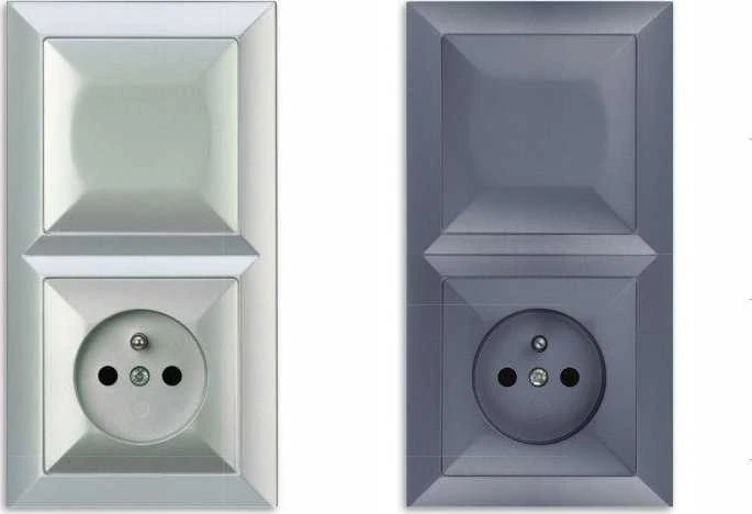 Plastrol Lizdas wtyczkowe podwójne -perła- p/t 2x2p 16a, 250v do systemu ramkowego, sidabrinė