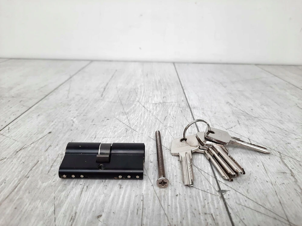Cylinder Abus D6XBK. 30 mm. juodas
