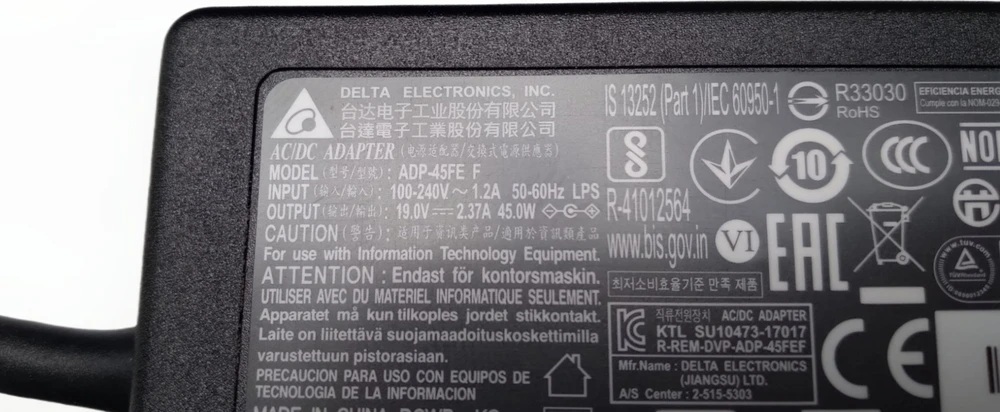 Nešiojamojo kompiuterio maitinimo adapteris Acer 45 W, 19 V (AC ADAPTOR.45W.19V.1.1x3.0x7.7)