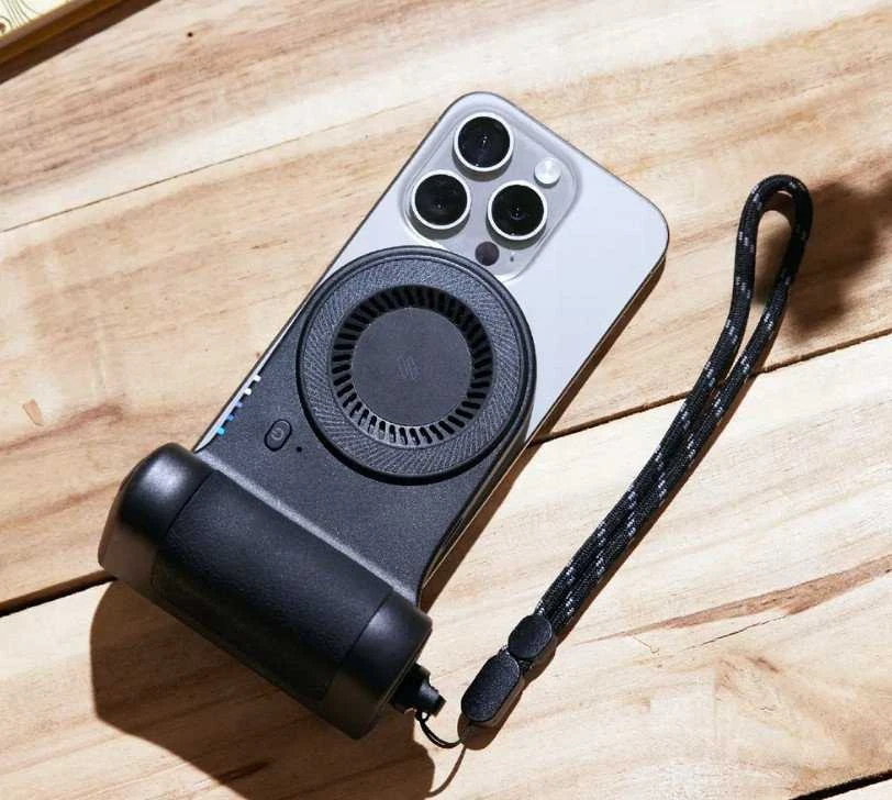 „Powerbank“ „Adam Elements Selfie Shot Magnetic Hand Grip“ 5000 mAh juodas (ABTADSELFSHBK)