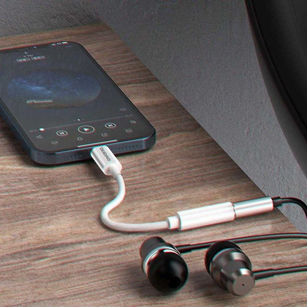 DUDAO ADAPTER L16 AUDIO LIGHTNING AUUSINIŲ ADAPTERIS (VYRAS) PRIE 3,5 mm MINI LIZDAS (MOTERIS) 10 cm Baltas