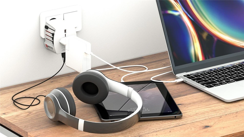 Kelioninis tinklo adapteris 230V 2.5A, 2x USB MUV kištukai AU/CN/UK/US/IT - lizdai EU/AU/UK/US (be įžeminimo) SKROSS