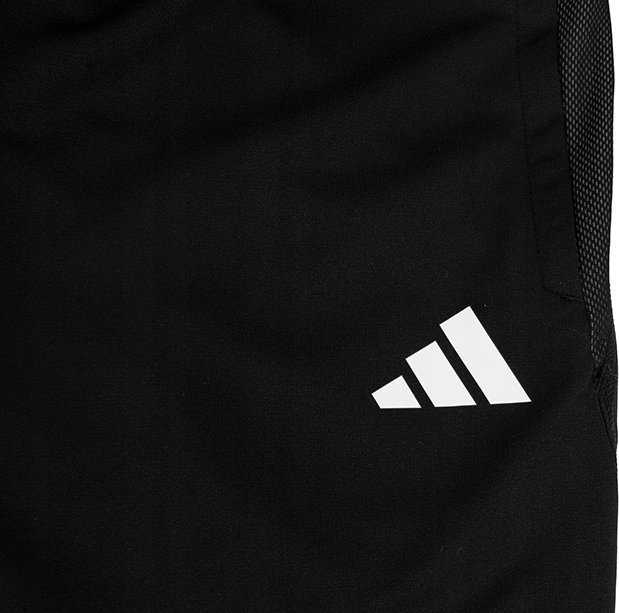 Vyriški šortai Adidas Tiro 23 Competition Training Pusiau juodi HE5659 (2XL)