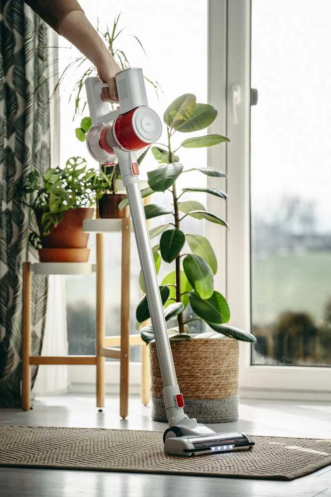 Adler Vertikalus dulkių siurblys AD 7051