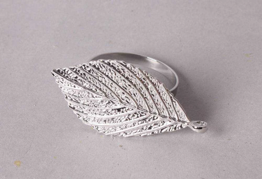 Mondex ADRIANNE Serwetnik sidabrinė listek 4,5x7x4cm