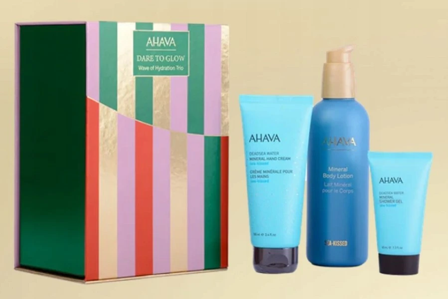 AHAVA DARE TO GLOW WAVE OF HYDRATION TRIO Dovanų rinkinys (rankų kremas 100 ml + dušo gelis 40 ml + mineralinis kūno losjonas 250 ml)