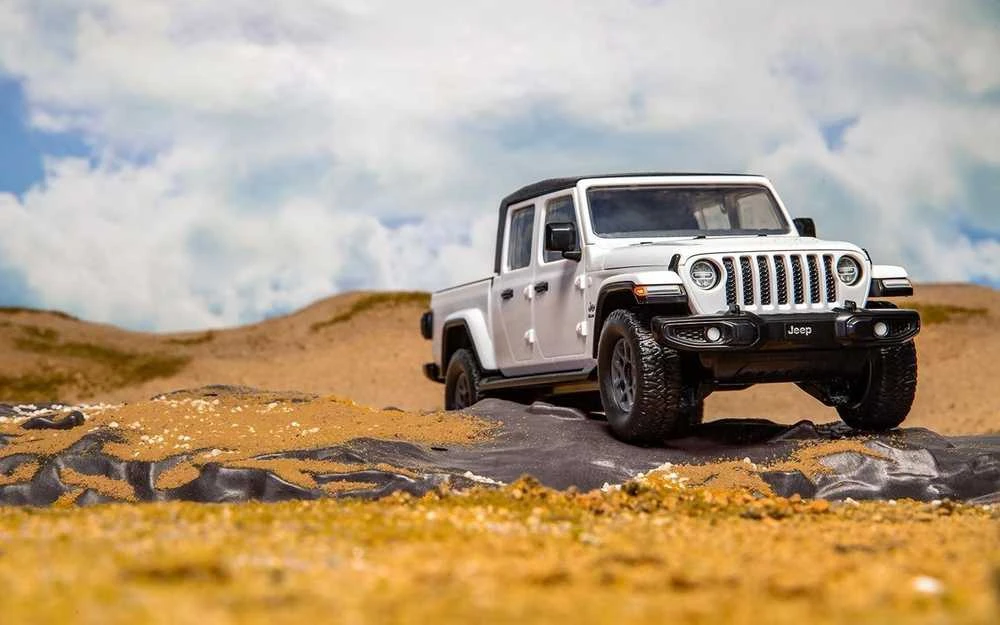 Airfix QUICKBUILD Jeep Gladiator (JT) Overland – surenkamas be klijų, 44 d.