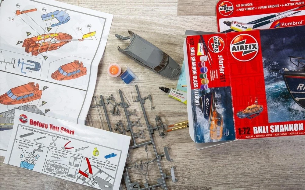 Airfix RNLI Shannon gelbėjimo laivas 1/72 dovanų rinkinys A55015
