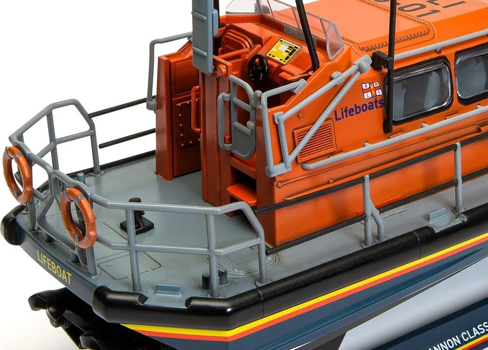 Airfix RNLI Shannon gelbėjimo laivas 1/72 dovanų rinkinys A55015