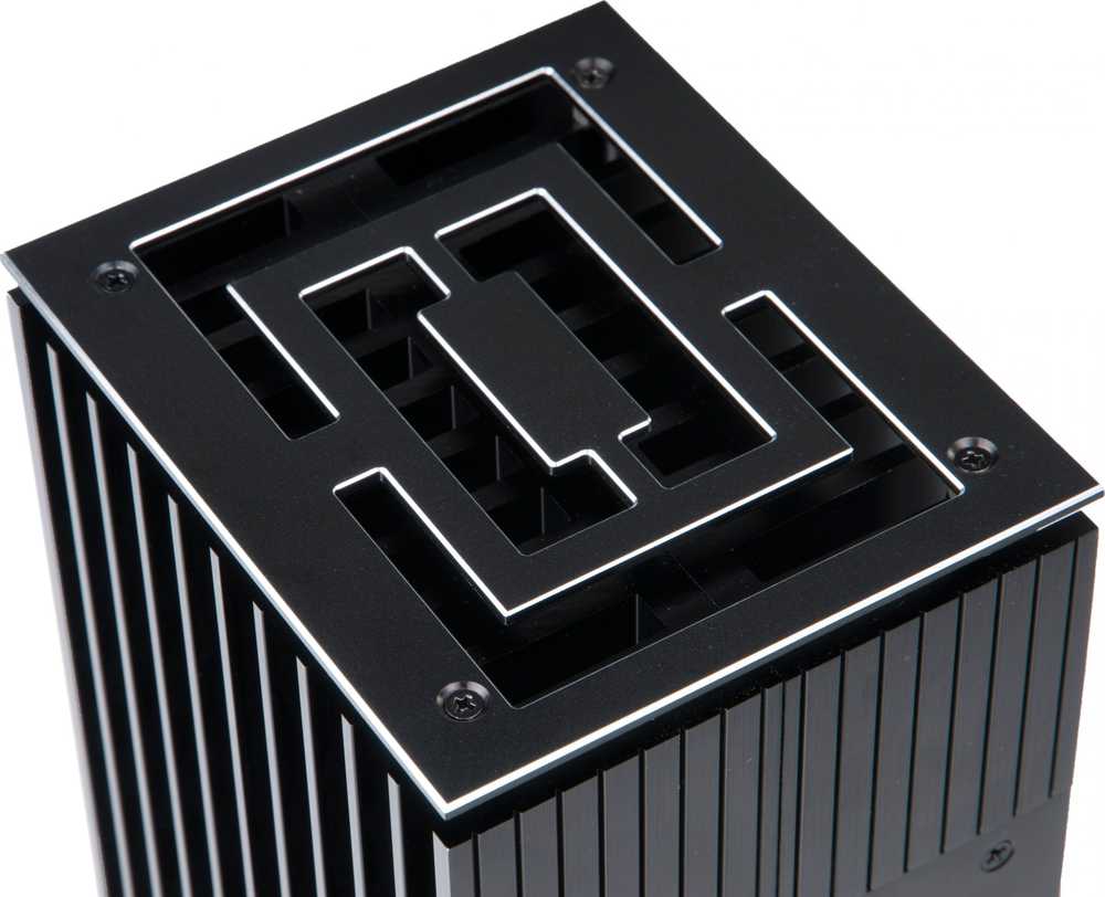 Akasa Turing Fanless obudowa UCFF (Intel NUC), OEM – juoda