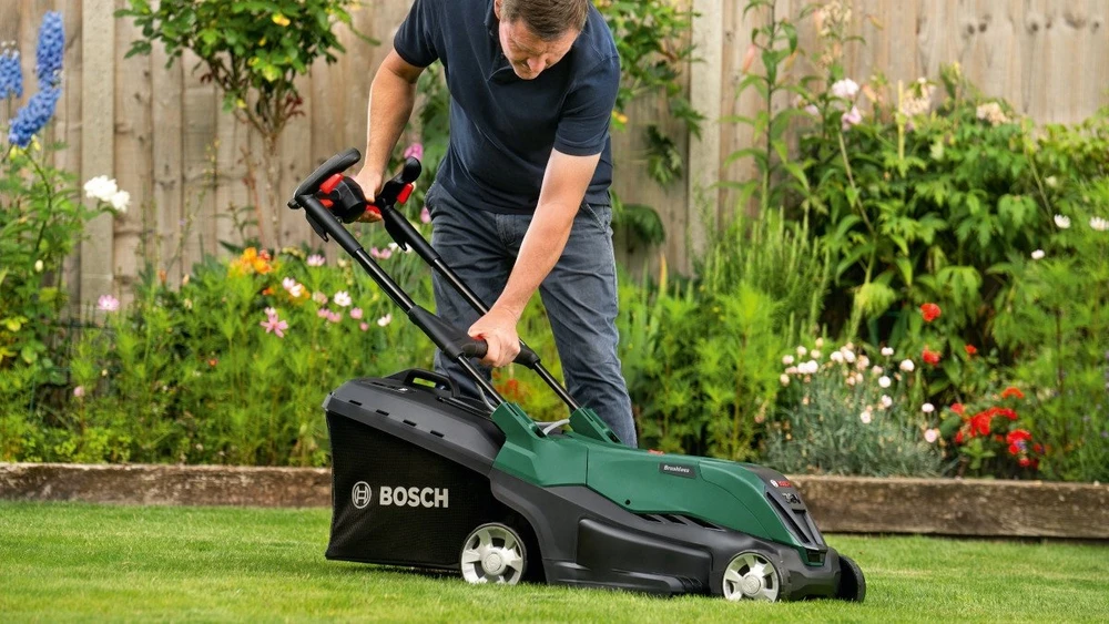 Akumuliatorinė vejapjovė Bosch AdvancedRotak 36V-44-750 | Be akumuliatoriaus ir įkroviklio